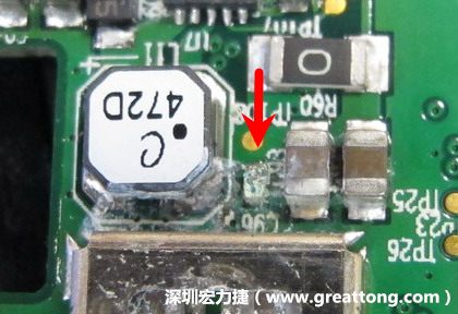 電路板疑似腐蝕氧化,懷疑電流異常過熱造成